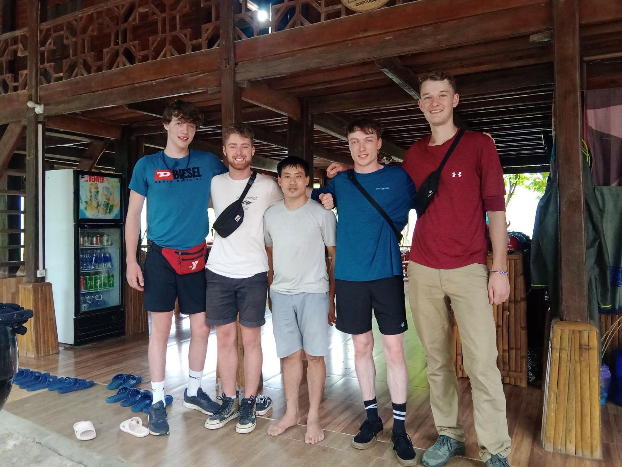 Truong Huy Homestay ไหมโจ๋ว ภายนอก รูปภาพ